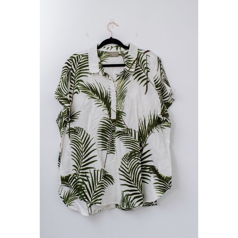 Naturals d & co XL Palm linen blend short sleeve button up shirt travel resort